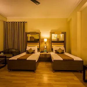 Hotel The Suncourt Yatri, Delhi (National Capital Territory of India)
